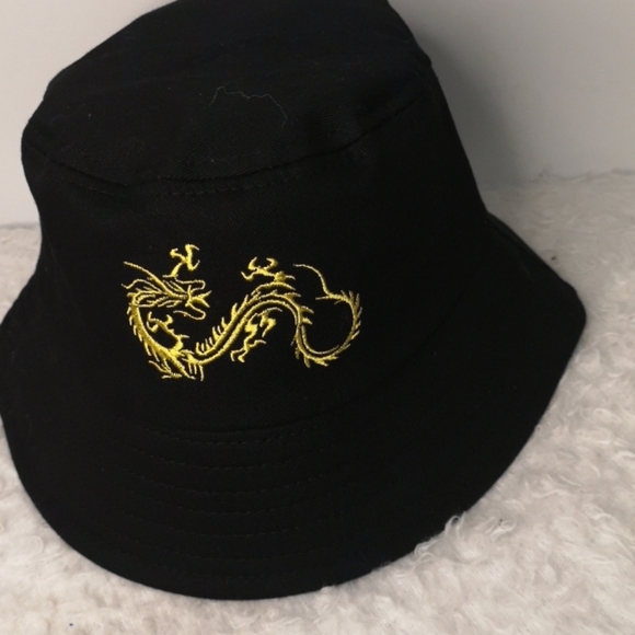 **LAST ONE**NWOT Bucket Hats// Fishermen Hats - Picture 3 of 3
